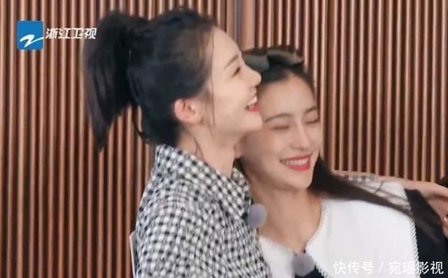 眼神 苗苗郑恺跑男里秀恩爱,有谁注意baby投射的羡慕眼神了?一共3次