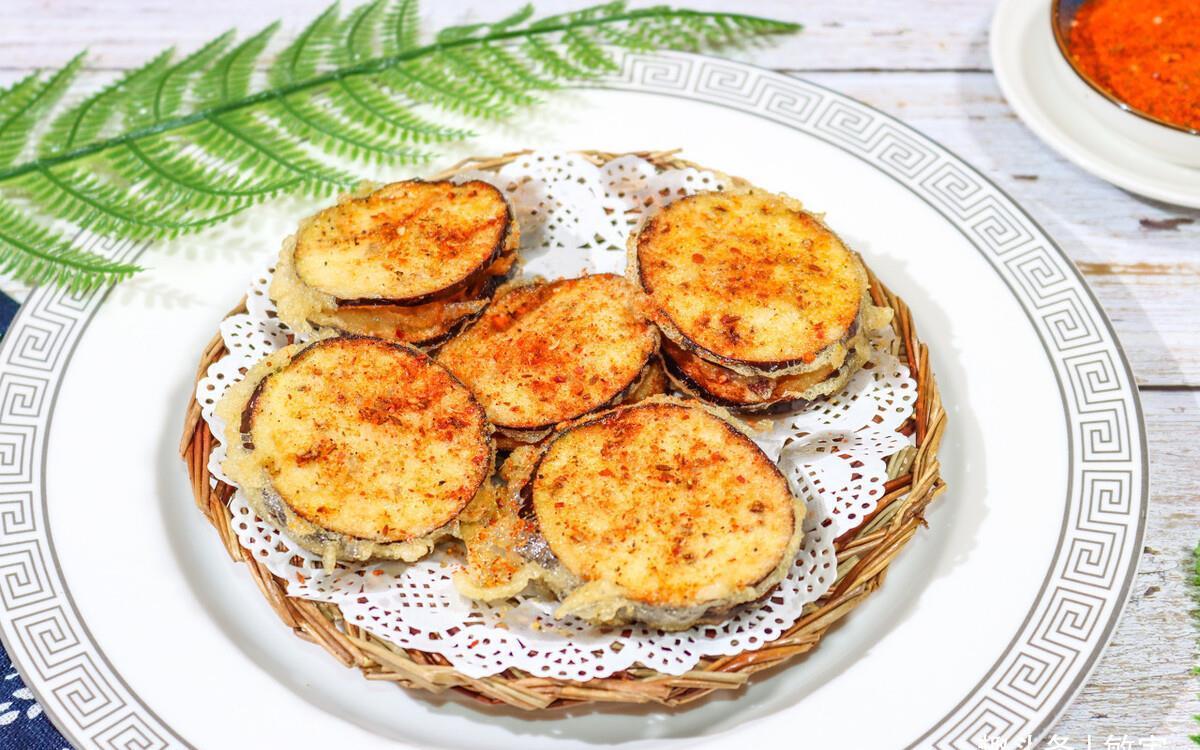 炸茄盒调糊是关键,别只会用水调了,教你正确方法,茄盒又香又脆