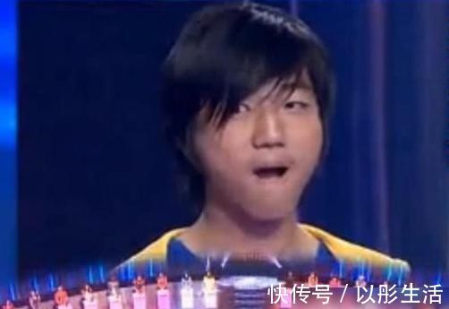 非诚勿扰小伙刚上台，24位女嘉宾集体灭灯说他像外卖小哥