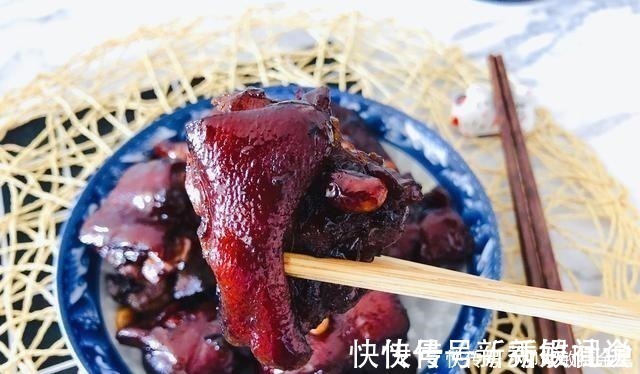 香叶|猪蹄和它是绝配,用一种食材代替水,不仅软烂入味,还营养翻倍