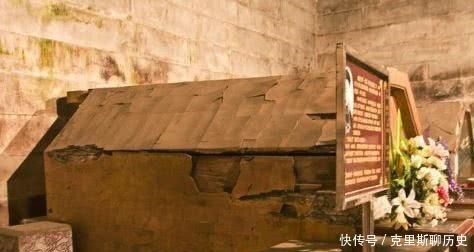  棺材|盗墓贼不走寻常路！为何每次都从棺材小头凿盗洞老木匠揭开真相