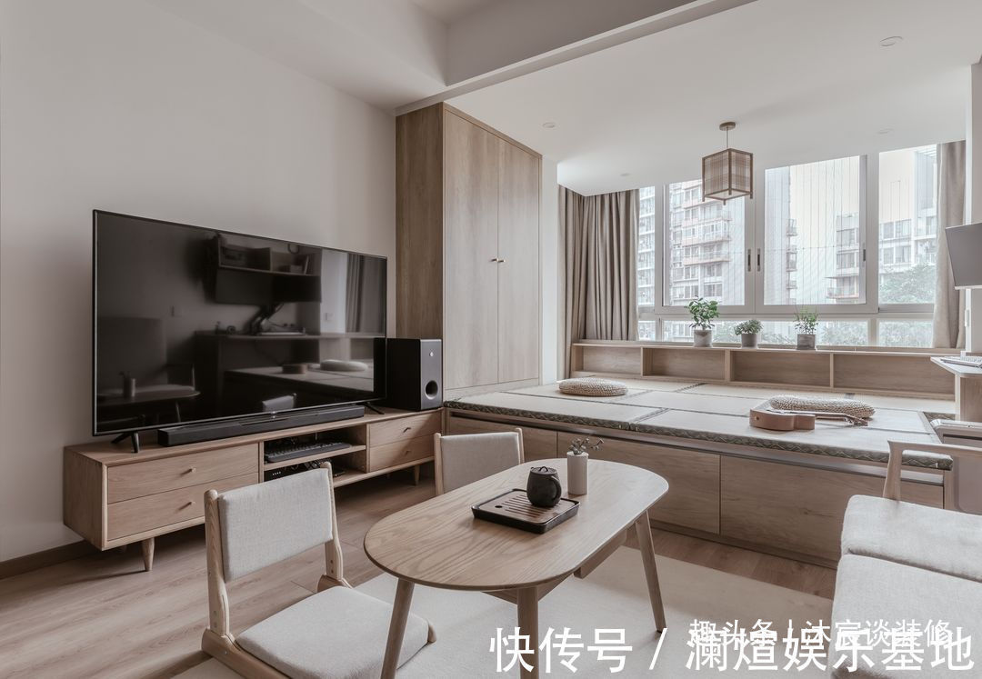 烘干机|她家连阳台都不要,直接与客厅打通,实用性大大增加,住着很舒适