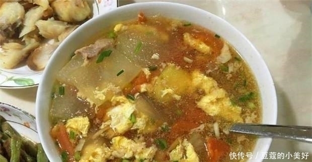 娘家大姐带外甥来家玩,我特意做了一桌菜招待,饭后外甥想留下来