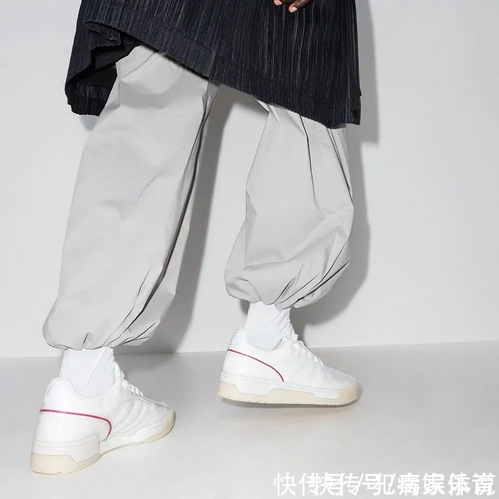 ce 满街DUNK一出门就撞鞋?精选9双冷门好鞋,解决冬季买鞋难