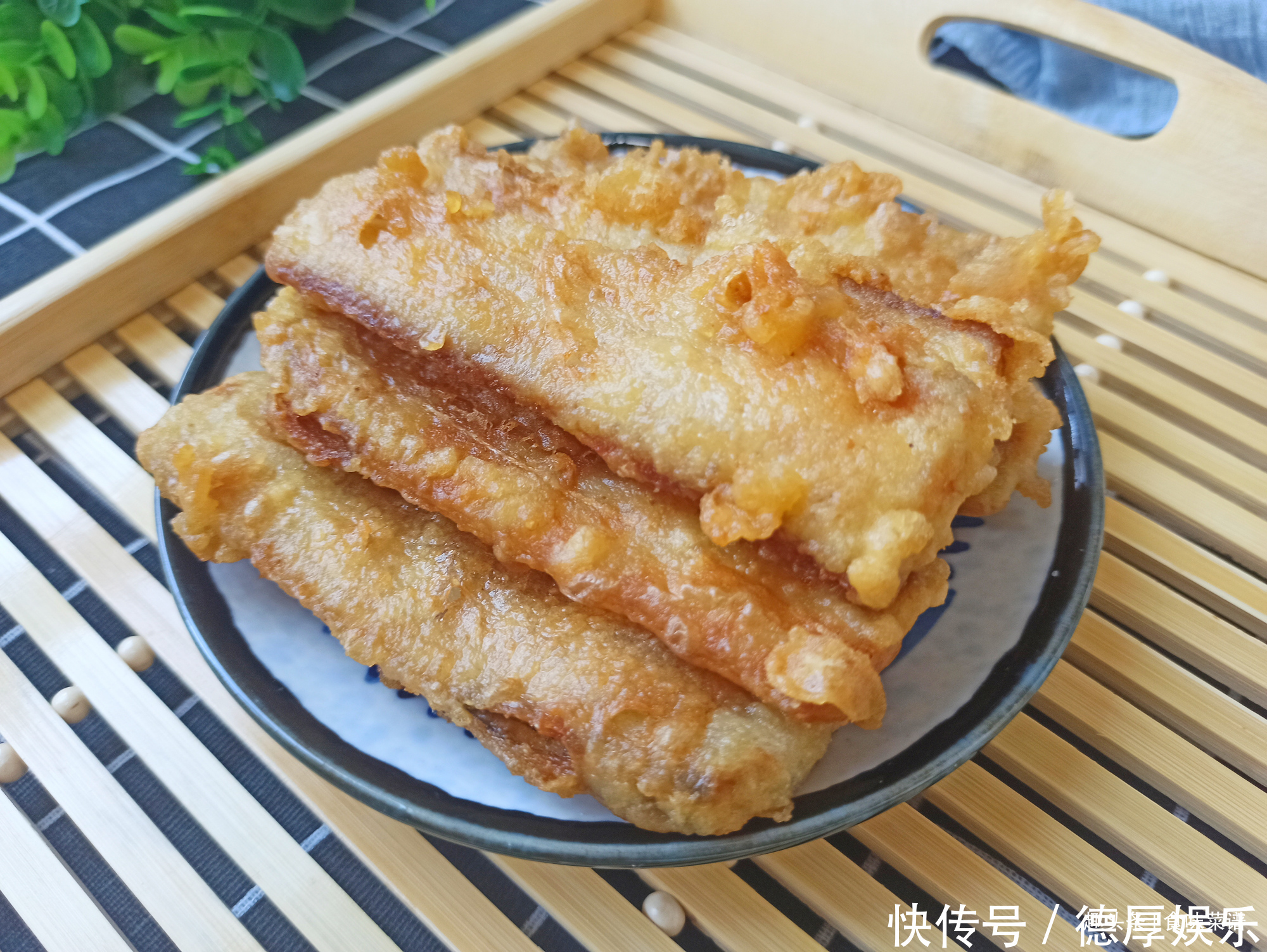 炸带鱼直接下锅就错了,只需多做3步,出锅外酥里嫩,好吃没腥味