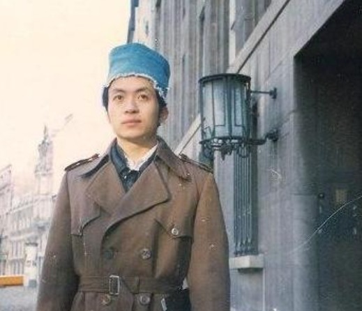 在诗人顾城杀妻案中,妻子谢烨犯下一致命错误,葬送自己的人生