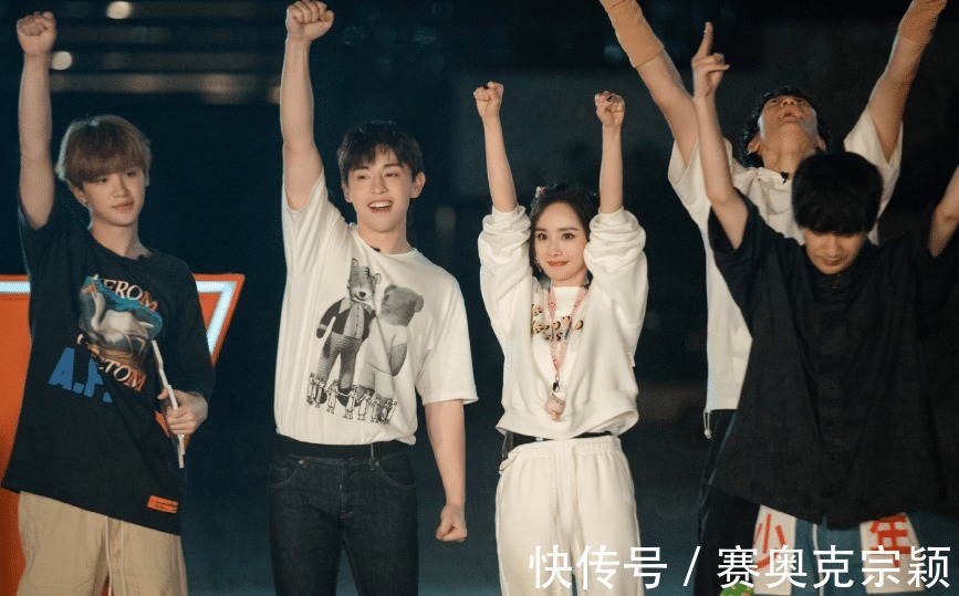 楊冪|錄制《密室大逃脫》后,楊冪入駐鵝廠新綜藝!節(jié)目形式太適合她了