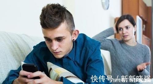 医生|5岁男孩沉迷玩手机,黑眼珠逐渐“消失”,医生这孩子废了