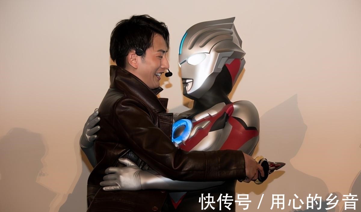 代奥特曼|历代奥特曼交接的感人场景,小陆哭得最惨,然后客串的也最多