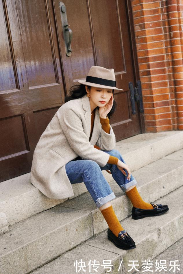 冬季别穿得太“沉闷”,学三木的气质搭配,得体优雅、照搬简单