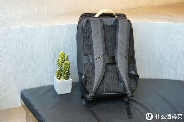 口袋|大学的书包该换新了!地平线8号零感背包使用分享