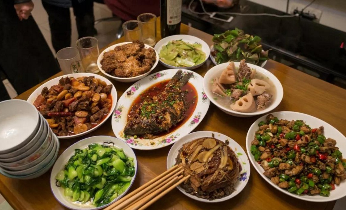 顺序|晚饭怎么吃才不胖营养师坚持4个原则，体重保持2位数！