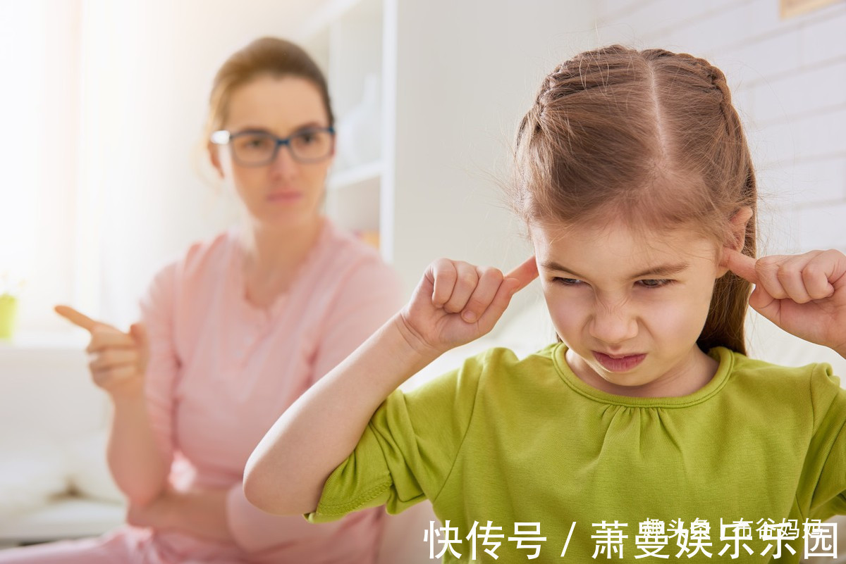 父母|当孩子开始顶嘴时,父母学会说这4句话,孩子将来会更有出息