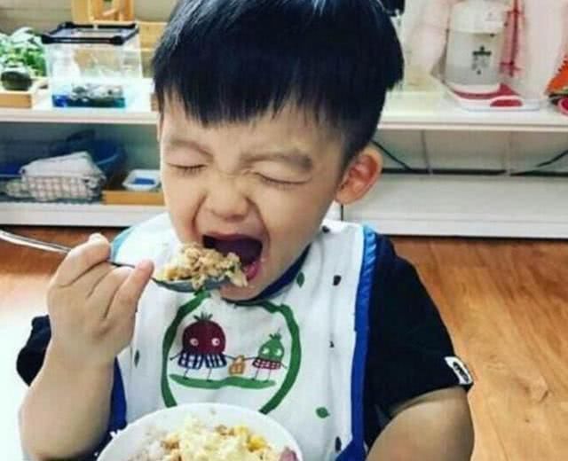 婴儿|新生儿头发越多越聪明孩子头发多少与这3点有关,宝妈要重视