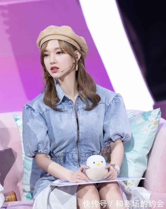 宇宙少女|你们还说程潇腿粗，看到她的“竹节腿”，吴宣仪都比不上！