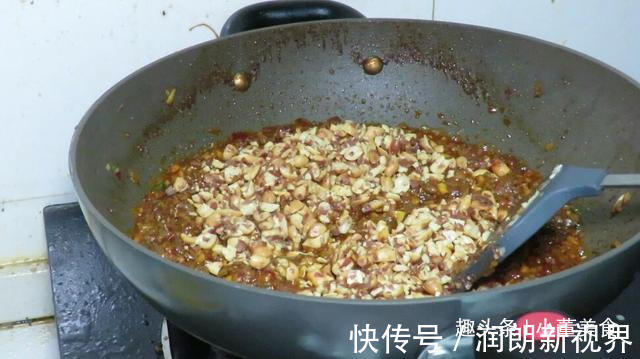 想吃牛肉酱不用买，大厨教你秘制做法，酱香浓郁，方法超简单