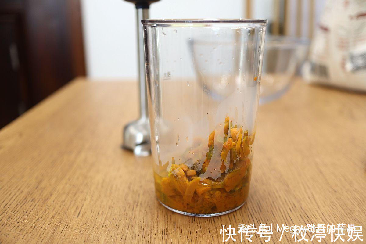 香甜|只需一次发酵的南瓜刀切馒头，全程节省60分钟，香甜暄软真漂亮