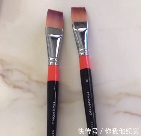 muf|专业化妆师的化妆箱大揭秘,全是性价比超高的化妆品!