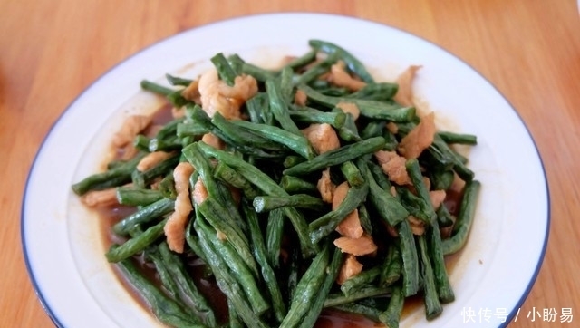 啤酒|晒晒今天的午饭,30元做4道家常菜,清淡可口,比大鱼大肉受欢迎