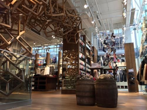 一千个爱上成都的新理由：为何成都对＂场景创新＂如此迫切？