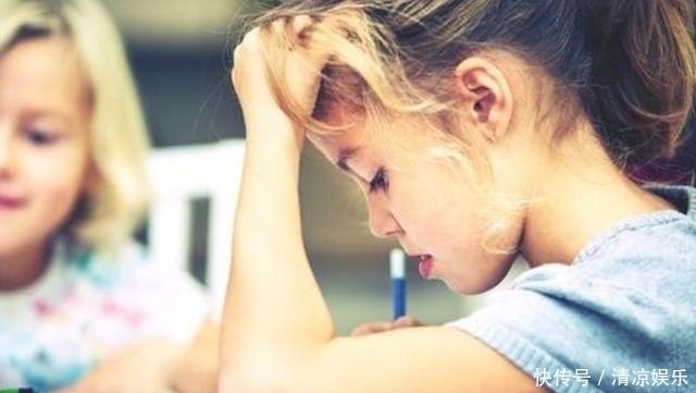 女儿|“妈妈,你怎么有小翅膀”女儿洗澡时提问,宝妈巧妙回答显智慧