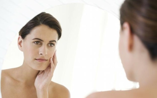 女性朋友|子宫好不好要看脸，如果脸上出现5个变化，说明子宫不健康