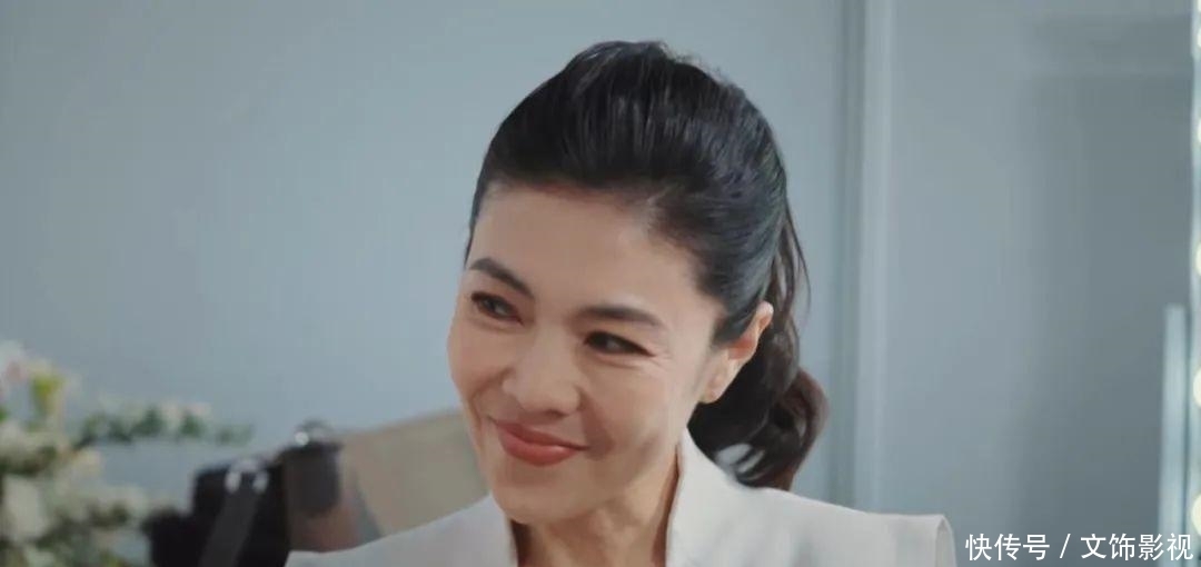 名利场 对7个人用7种说话方式,苏芒的社交堪称教科书,18年名利场没白混