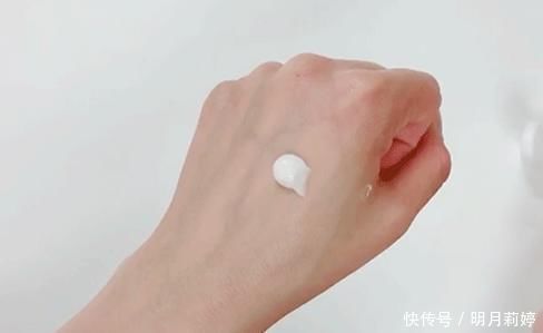 日本变态手霜,效果堪比“换皮”轻轻一抹,双手一夜重回婴儿肌