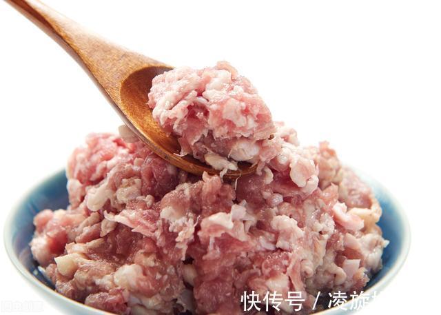 包饺子|调拌肉馅时，几个诀窍要牢记，鲜嫩多汁有弹性，包饺子馄饨都好吃