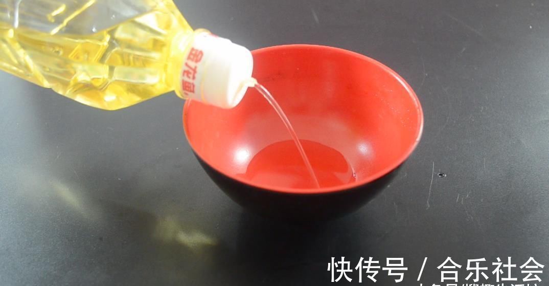 瓶盖上面戳一个洞, 没想到还有这个作用, 看完你会感谢我的