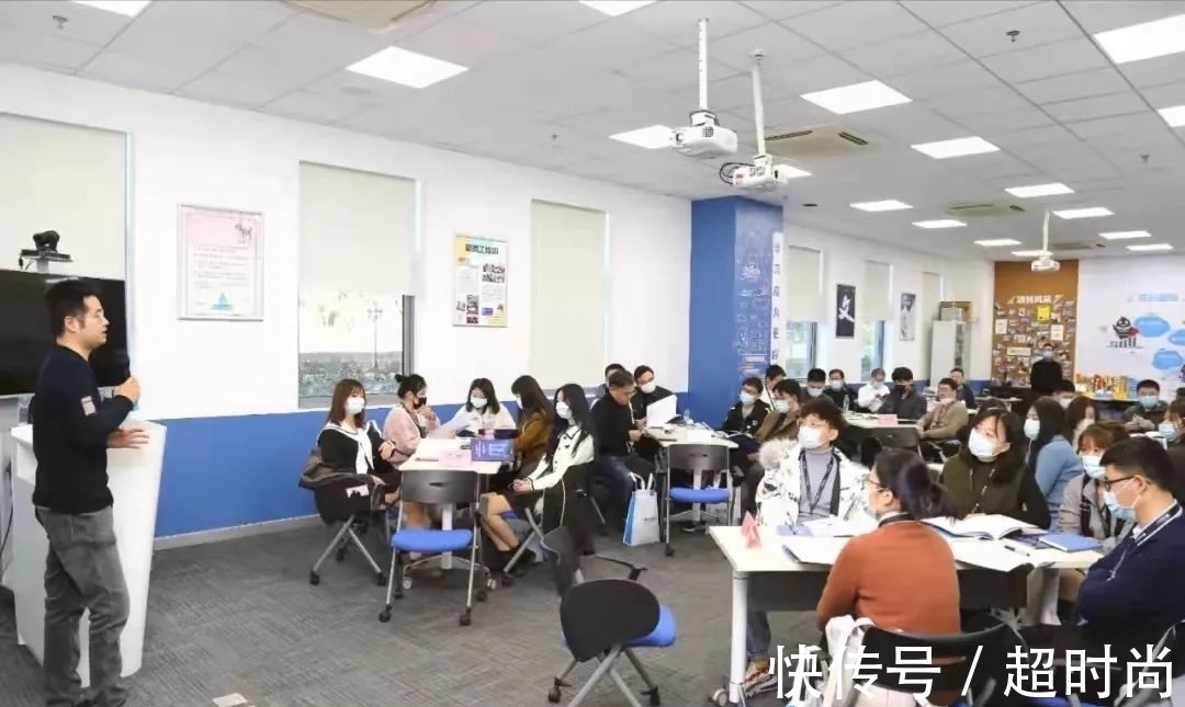 编辑!没有一个网络作家孤独成长