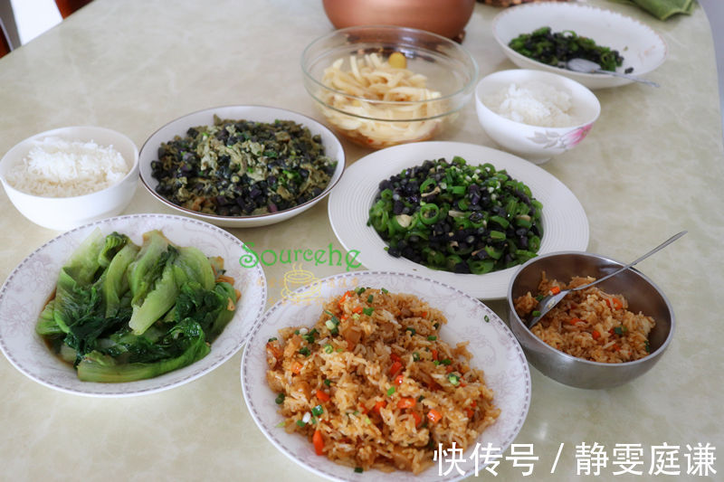 剩饭|我家的晚餐30分钟做好，三道家常菜一道凉拌菜，还有一盘炒饭