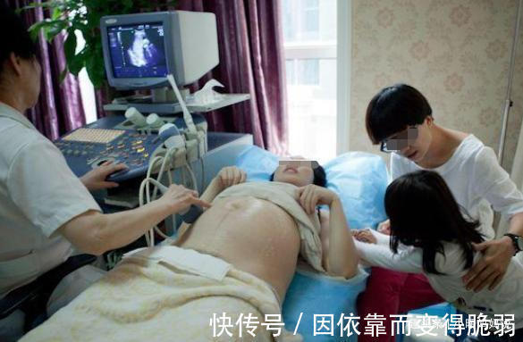 宝妈|二胎妈妈如愿顺产8斤男宝,儿女双全却不能陪孩子长大,令人落泪