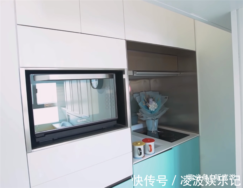 空间|香港90后夫妻住进12㎡小家，“穷装”北欧风，“毫米房”功能齐全