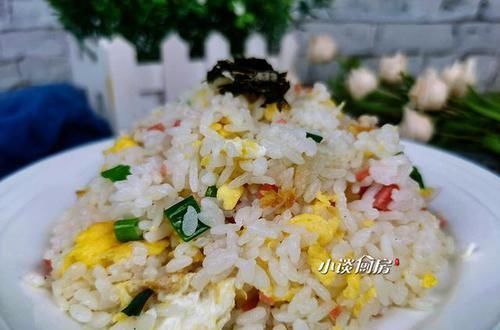 做蛋炒饭时,想要米粒分明,别直接下锅,先做这1步,保证不粘连