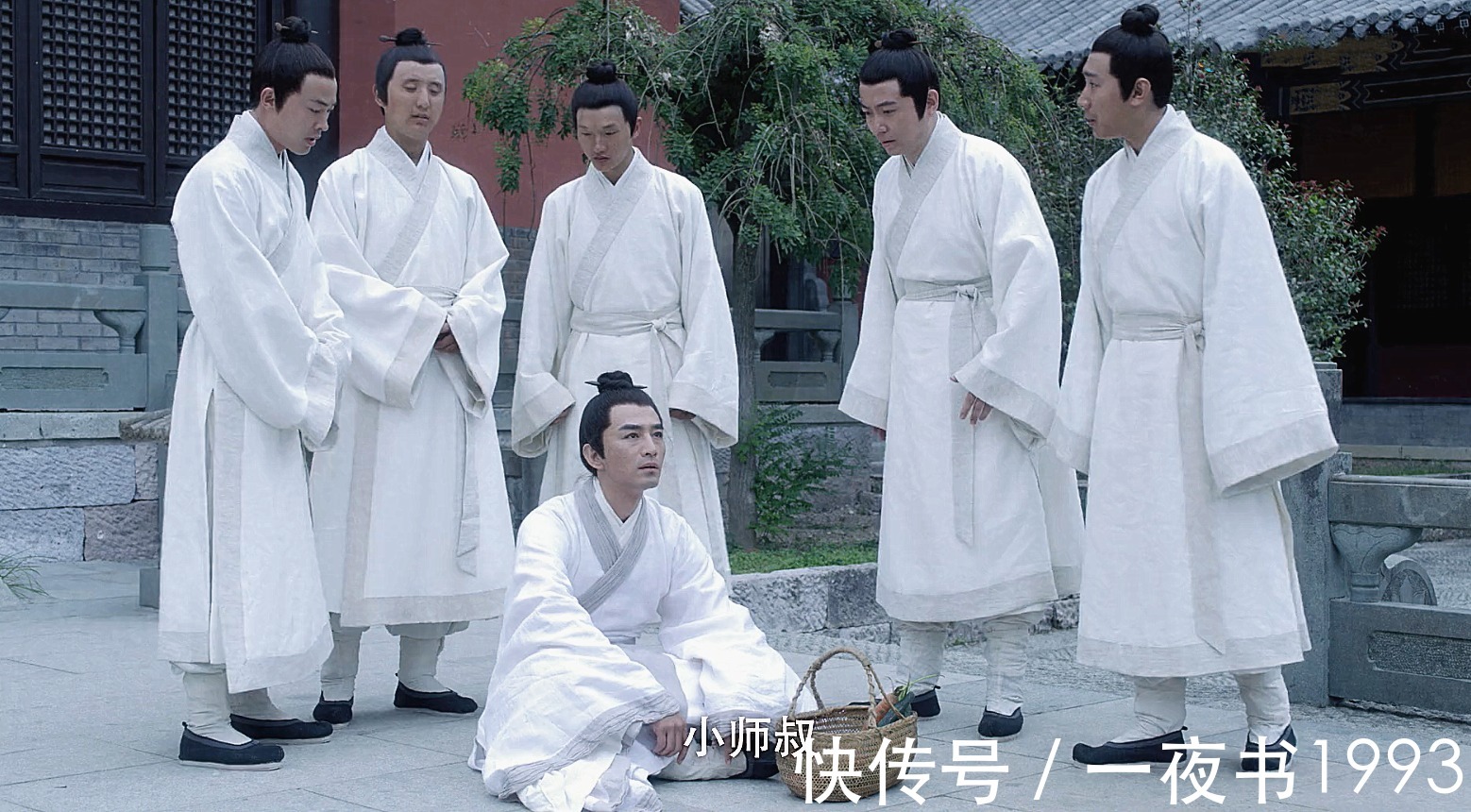 徐脂虎@《雪中悍刀行》李淳罡剑开天门,洪洗象觉醒两世记忆,骑鹤下江南