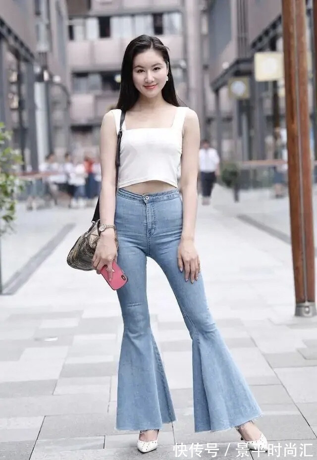 美女 身材“有料”怎么穿?将重心放在细节搭配上,生图下也会楚楚动人