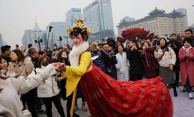 不夜城|大唐没有不夜城：宦官晚上喝醉酒在街上乱逛，被活活打死