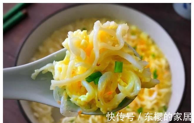早餐|早餐吃这个都不用早起,鲜美嫩滑还补钙,一碗下肚全身暖