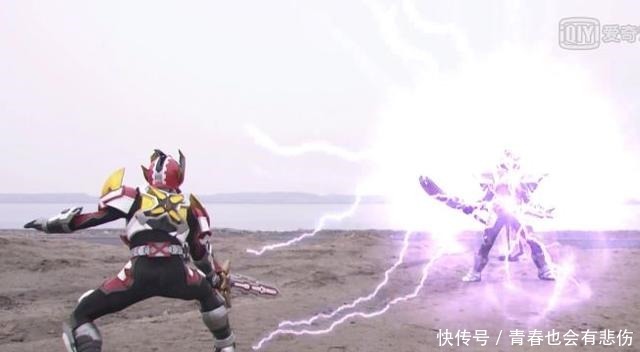 瞬间|铠甲勇士挨打的五个瞬间,炎龙最惨,帝皇侠挨打都这么帅!