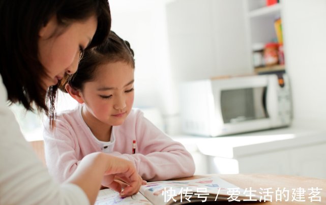 小朋友|孩子出现以下表现,或暗示父母正伤害他的大脑,易造成智力低下