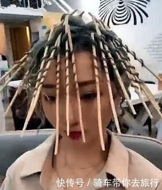 见证|女子用无数根一次性筷子烫头,看到最终的发型:见证女神蜕变