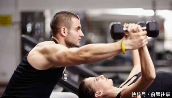 中途|女子花5万请私教，中途想要退钱，健身房：你想让私教陪你