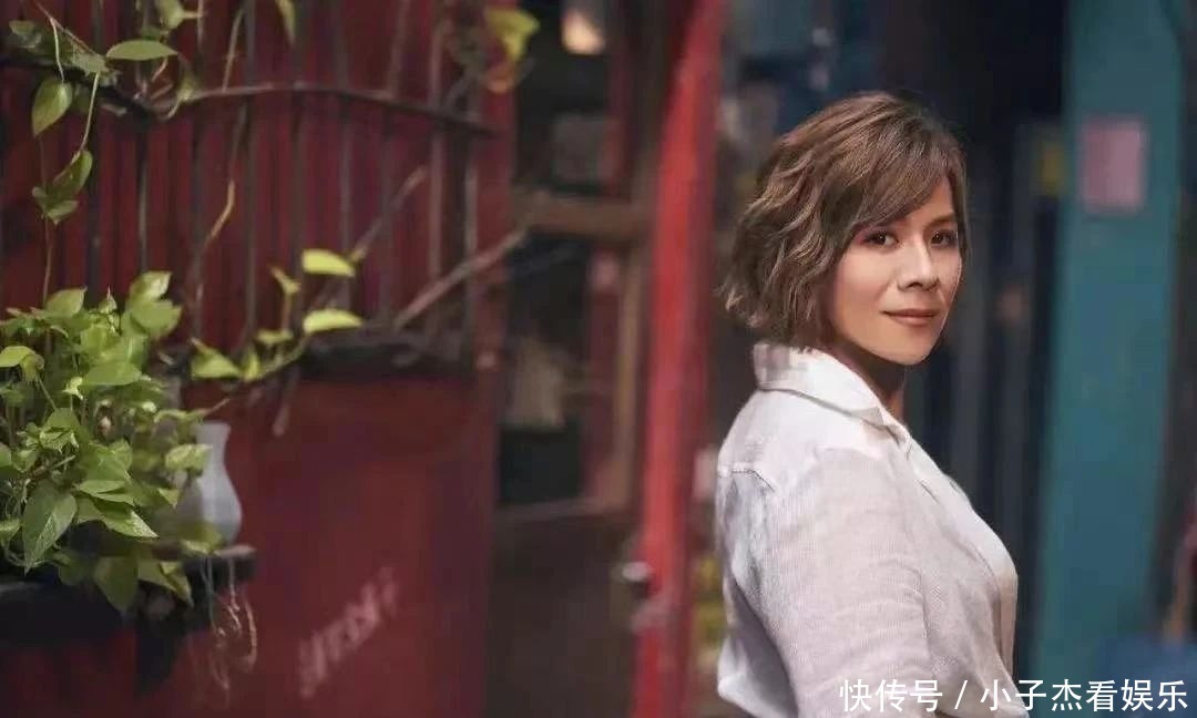 ktv|蛰伏太久的她,被什么“藏”住了?