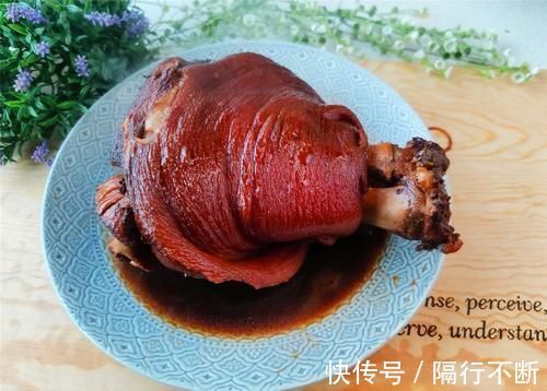 压轴|今天一道年夜饭必备压轴硬菜,寓意,吉祥富贵,肘子做之前,年夜饭的肘子怎样做好吃