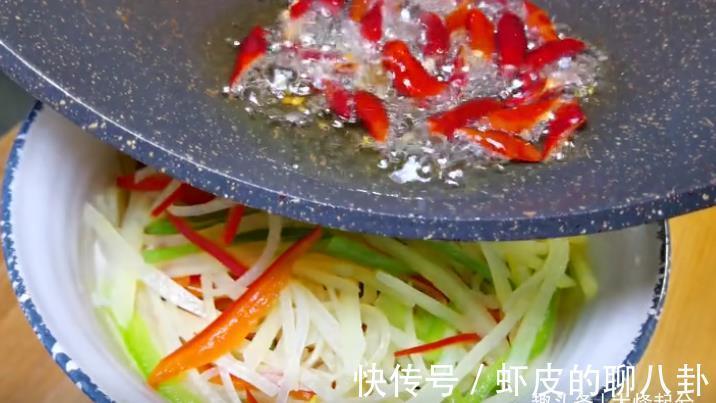 凉拌土豆丝|凉拌土豆丝，爽口开胃，下酒又下饭，做法超简单
