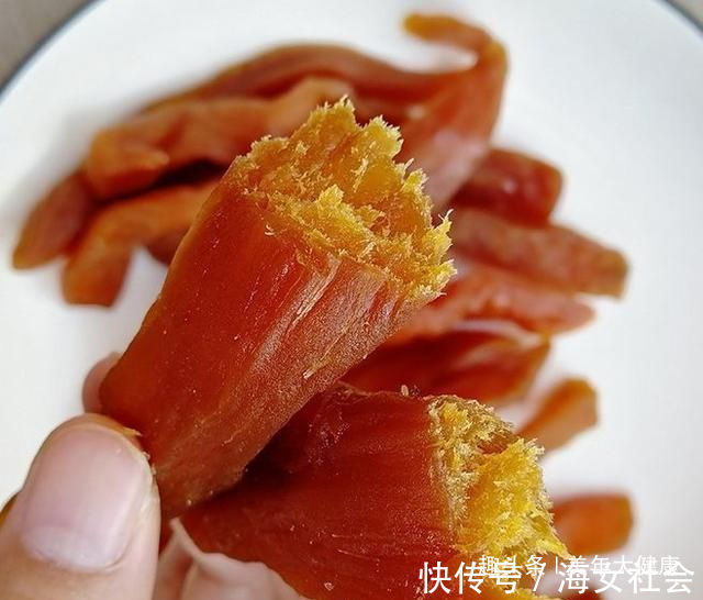 碱性食物|女人别傻傻的节食,多吃这6种碱性食物,和赘肉说拜拜