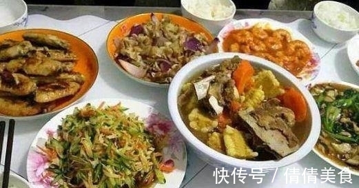 朋友圈|婆婆承包“一日四餐”,饭菜发到朋友圈,网友:奢侈