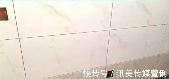 发飙|看见师傅把瓷砖贴成这样,业主气得发飙,你就不能事先和我商量?