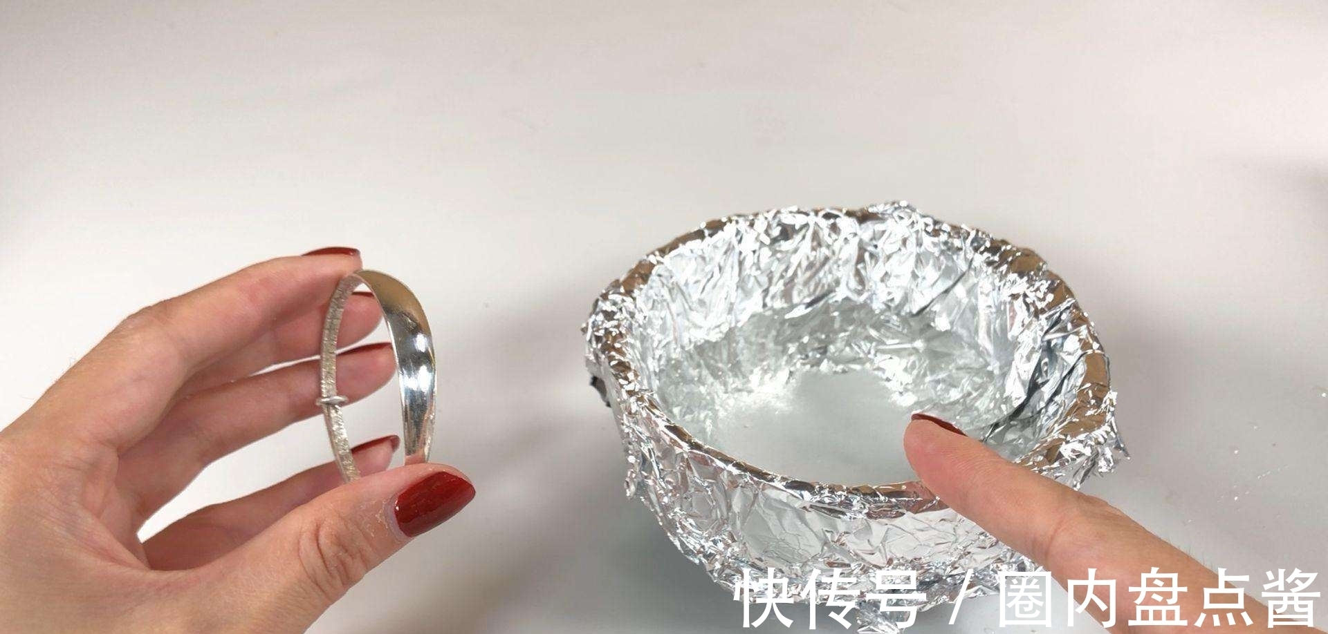 假货 银饰虽然价格不高,但是购买还需谨慎,假货太多需掌握识别技巧!